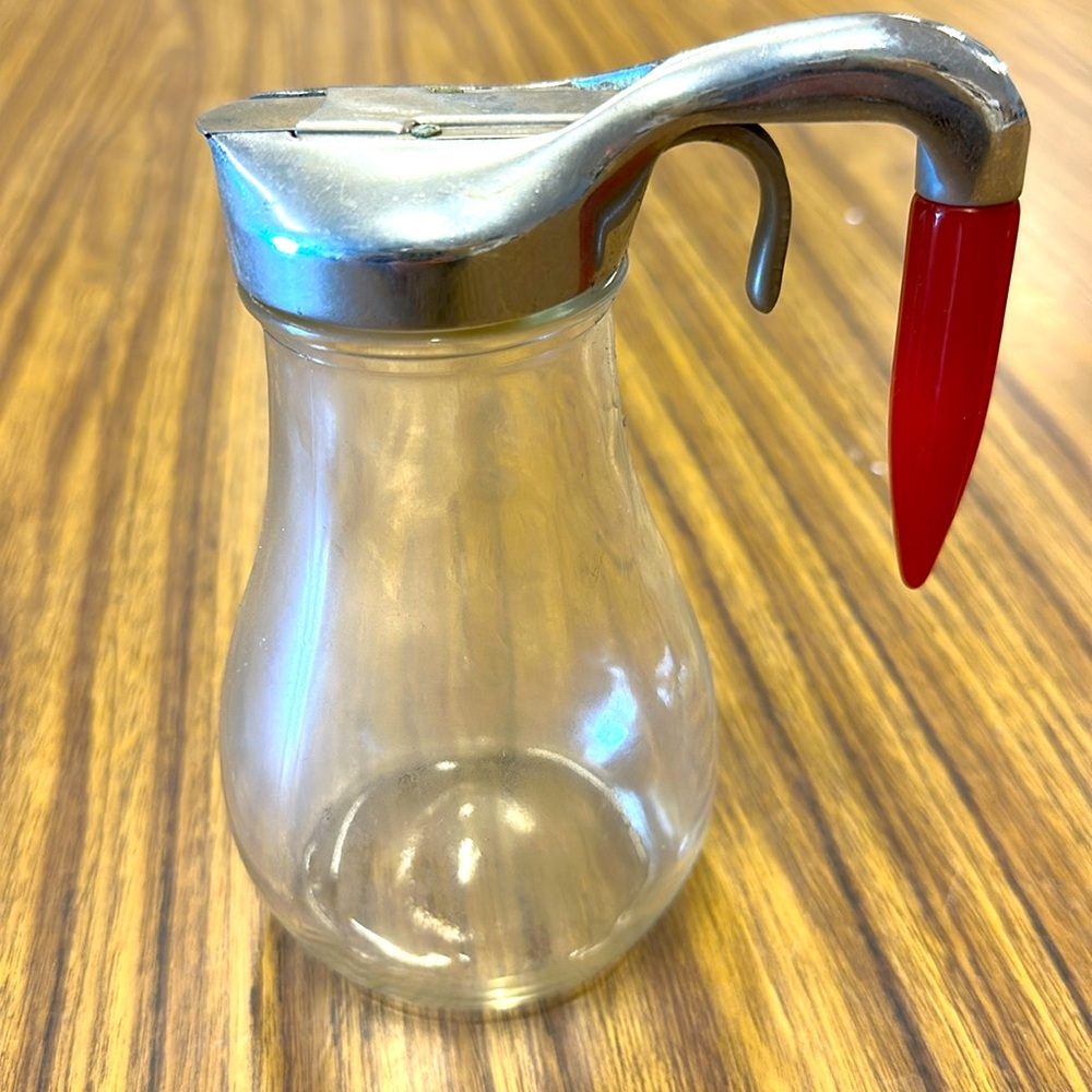 Vintage syrup pitcher, red Bakelite handle, retro, drip cut, Hazel atlas jar